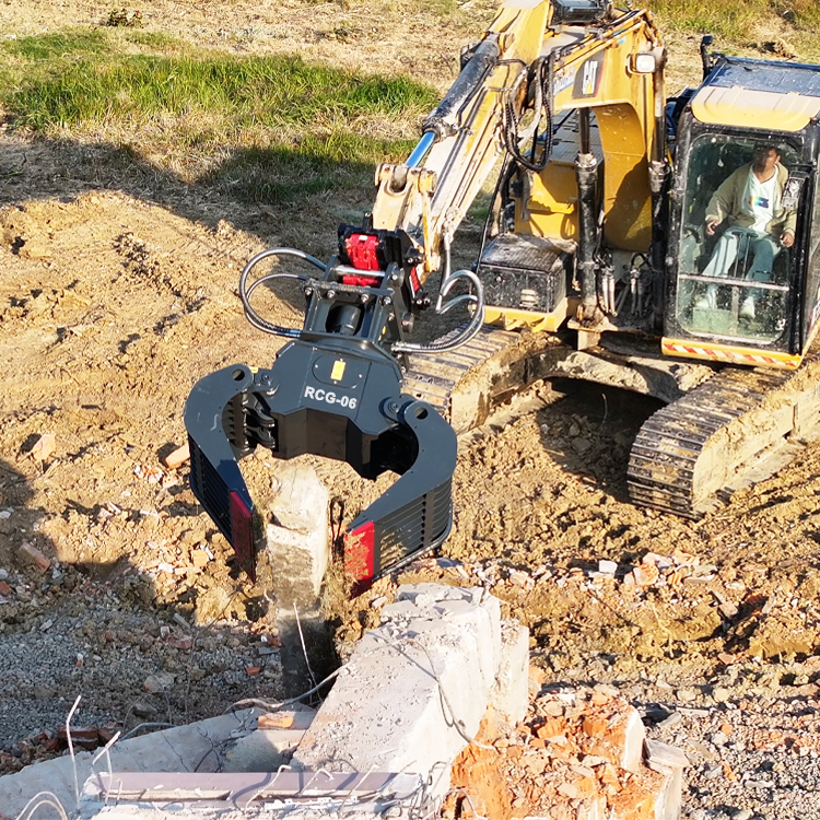 Transforme seus projetos com a garra de demoli&ccedil;&atilde;o da RAY Attachments