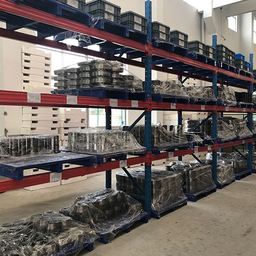 What is a hydraulic auger and how does it work RAY Attachments