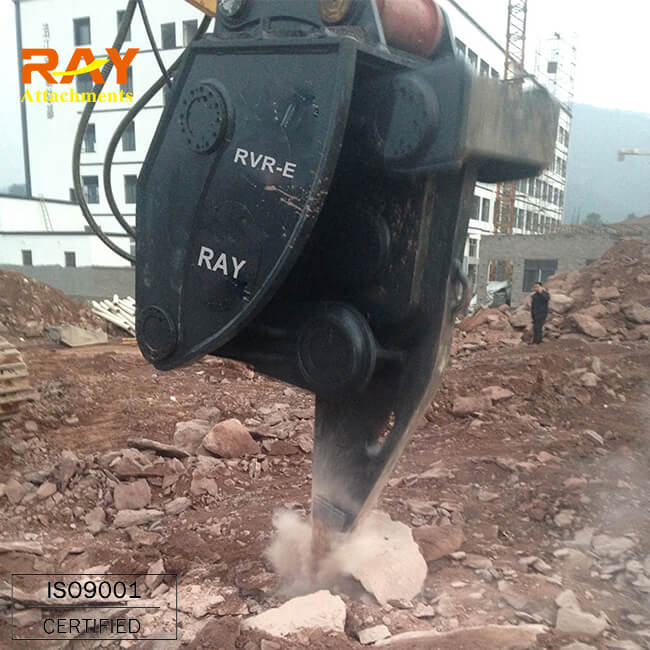 Hydraulic Excavator mounted vibro hammer to breaker rock