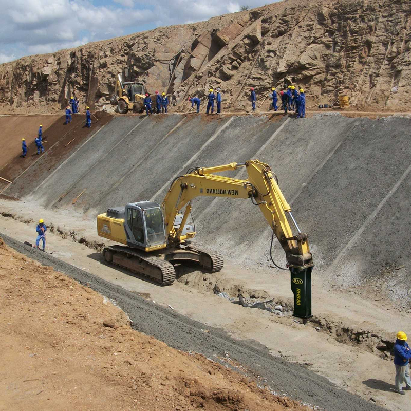 Rompedor Hidr&aacute;ulico RHB68 para Escavadeira de 4,8-8 toneladas